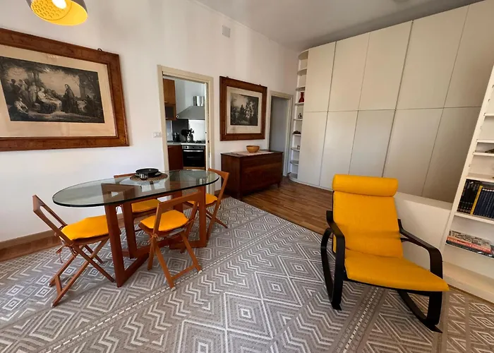 Casa Rosy Como Historic Centre